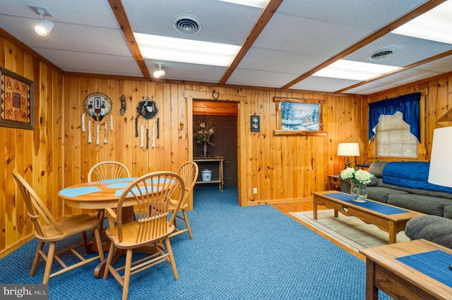 2101 OLD LANCASTER PI, Reinholds, PA 17569