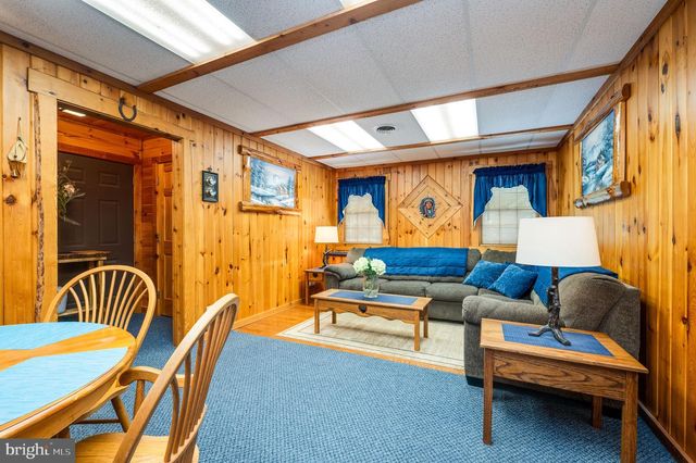 2101 OLD LANCASTER PI, Reinholds, PA 17569
