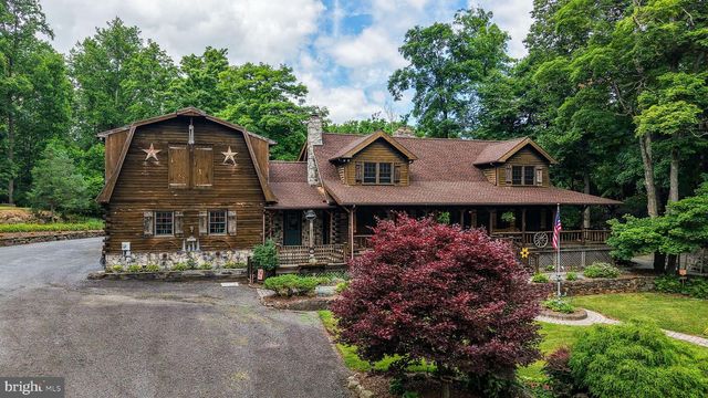 2101 OLD LANCASTER PI, Reinholds, PA 17569
