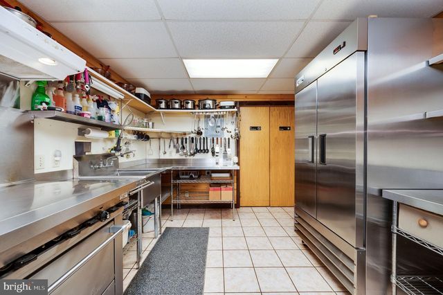 2101 OLD LANCASTER PI, Reinholds, PA 17569