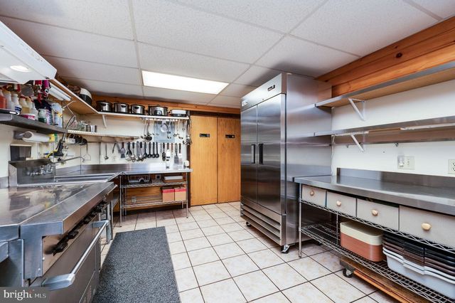 2101 OLD LANCASTER PI, Reinholds, PA 17569
