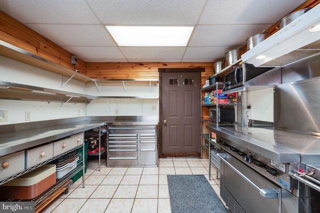 2101 OLD LANCASTER PI, Reinholds, PA 17569