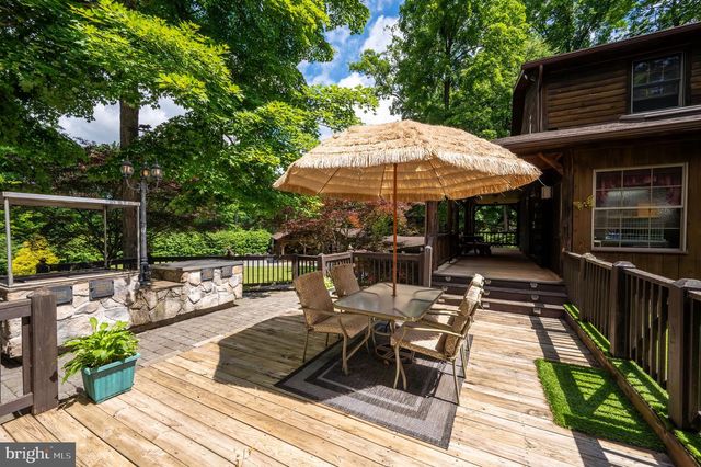2101 OLD LANCASTER PI, Reinholds, PA 17569