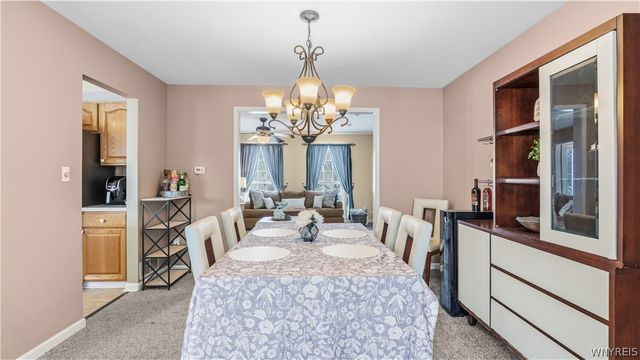 16 Park Walk, Lancaster, NY 14086