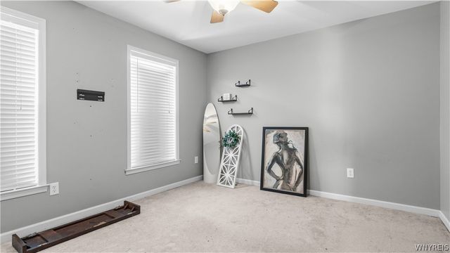 16 Park Walk, Lancaster, NY 14086