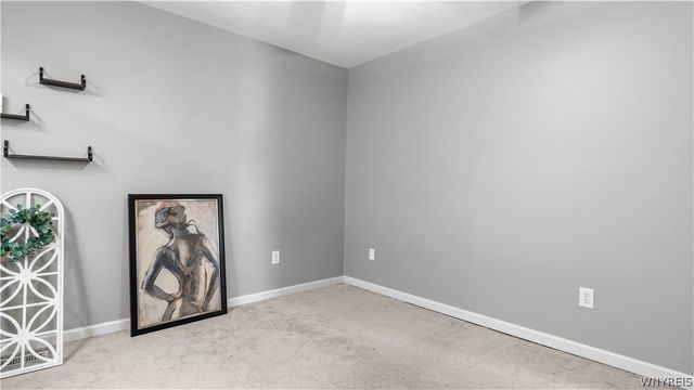 16 Park Walk, Lancaster, NY 14086