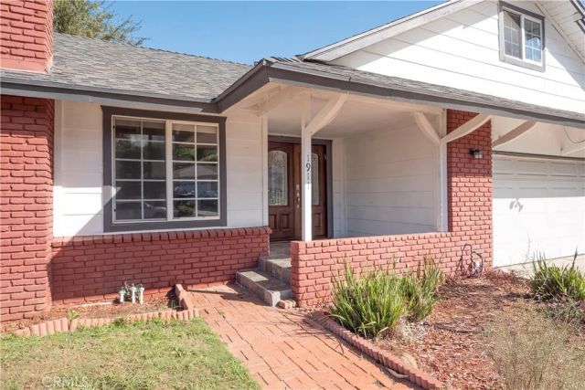 1911 Pine Crest Drive, Corona, CA 92882