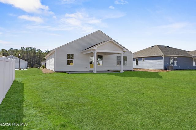 921 Parkway Drive 208, Southport, NC 28461
