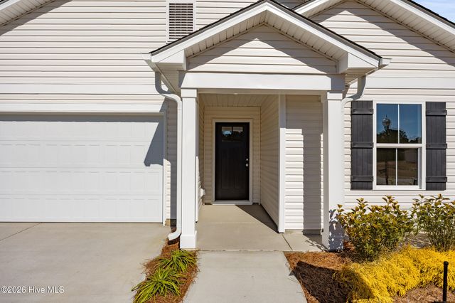 921 Parkway Drive 208, Southport, NC 28461