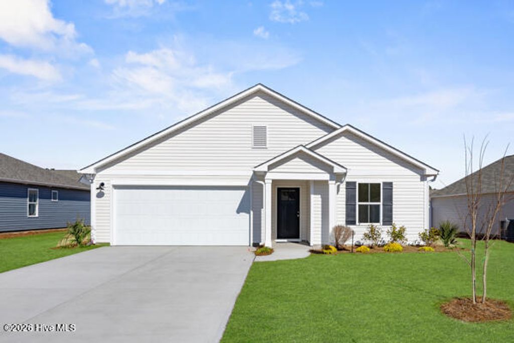 921 Parkway Drive 208, Southport, NC 28461