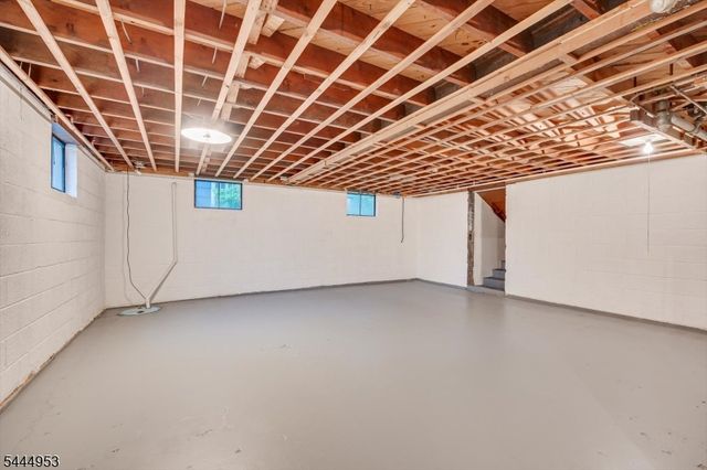 50 Forest Ave, Franklin Twp., NJ 08540