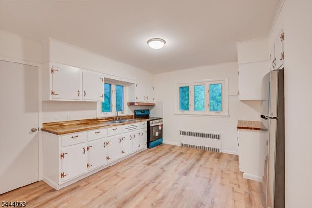 50 Forest Ave, Franklin Twp., NJ 08540