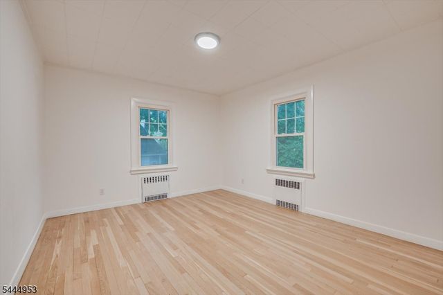 50 Forest Ave, Franklin Twp., NJ 08540