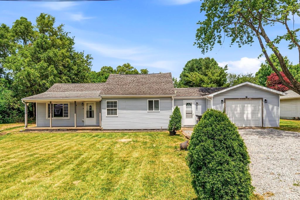 10601 Toledo Avenue, Osceola, IN 46561
