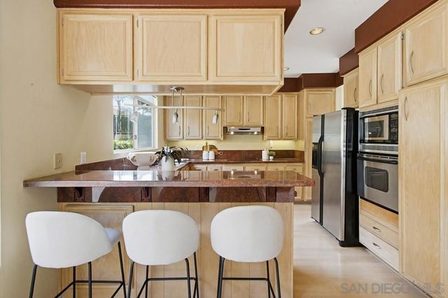 1547 Caminito Solidago, La Jolla, CA 92037