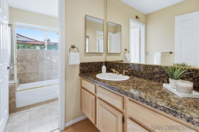 1547 Caminito Solidago, La Jolla, CA 92037