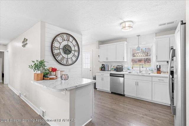 5350 Blue Haven Drive, East Lansing, MI 48823