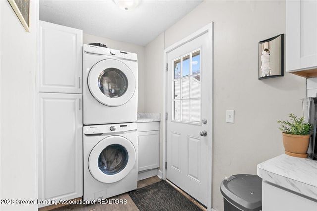 5350 Blue Haven Drive, East Lansing, MI 48823