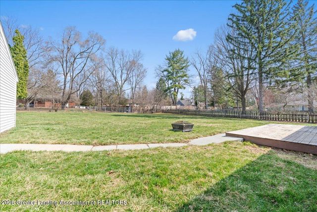 5350 Blue Haven Drive, East Lansing, MI 48823