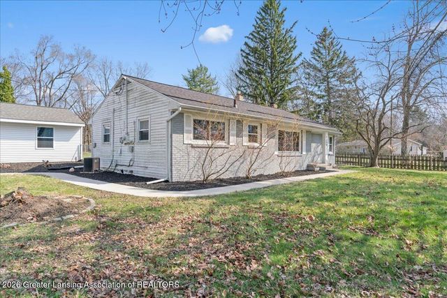 5350 Blue Haven Drive, East Lansing, MI 48823