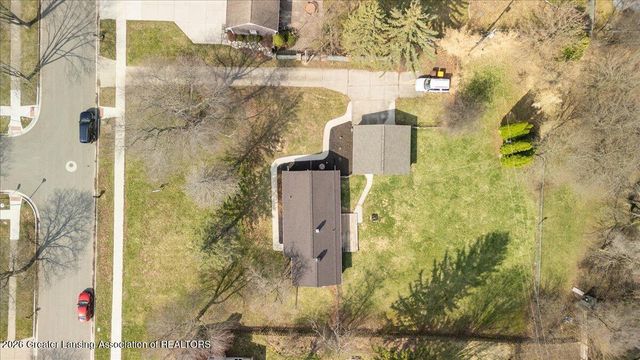 5350 Blue Haven Drive, East Lansing, MI 48823