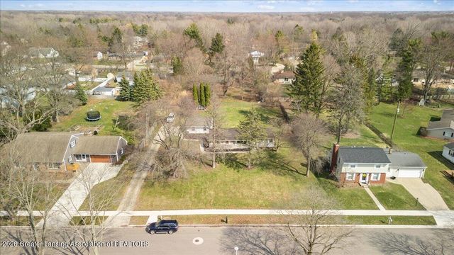 5350 Blue Haven Drive, East Lansing, MI 48823