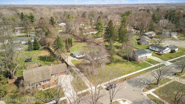 5350 Blue Haven Drive, East Lansing, MI 48823