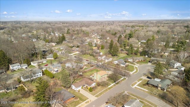 5350 Blue Haven Drive, East Lansing, MI 48823