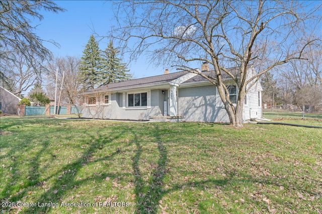 5350 Blue Haven Drive, East Lansing, MI 48823