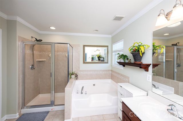 6610 Olmsford Drive, Huntersville, NC 28078