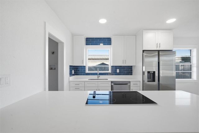 3805 W PEARL AVENUE, Tampa, FL 33611