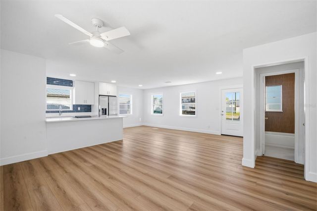 3805 W PEARL AVENUE, Tampa, FL 33611