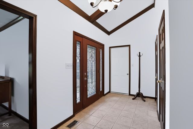 2088 Golfview Court, Greenwood, IN 46143