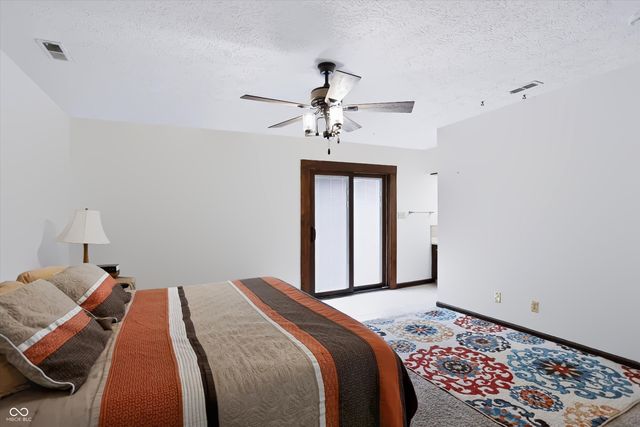 2088 Golfview Court, Greenwood, IN 46143