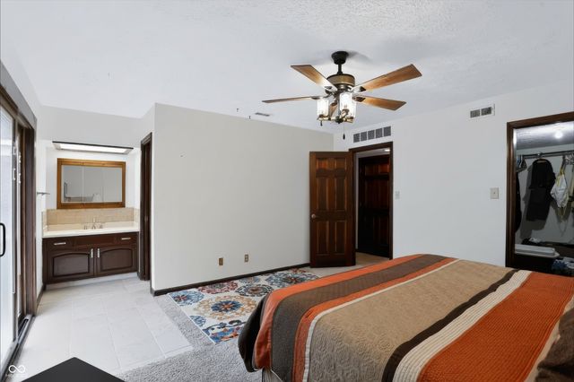 2088 Golfview Court, Greenwood, IN 46143