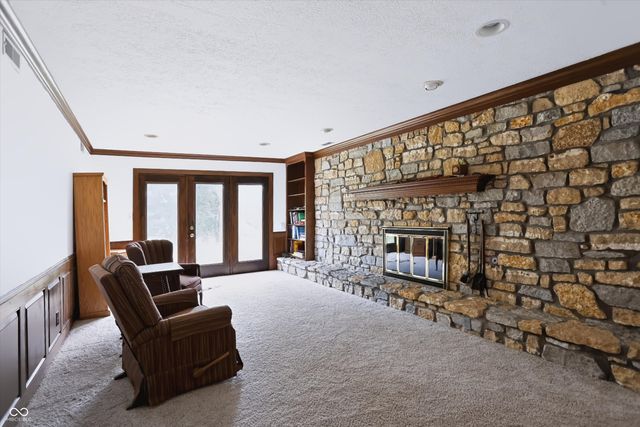 2088 Golfview Court, Greenwood, IN 46143