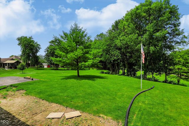 2088 Golfview Court, Greenwood, IN 46143
