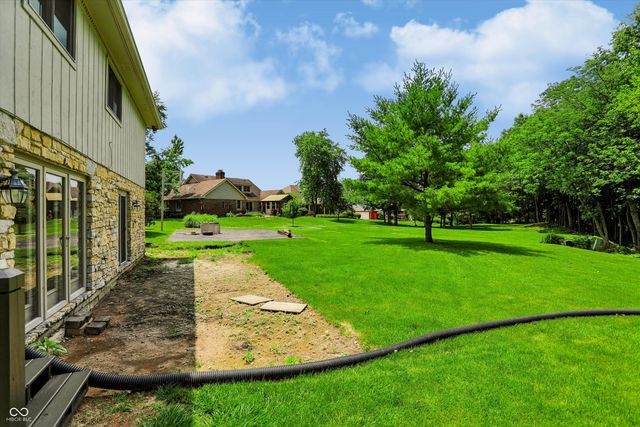 2088 Golfview Court, Greenwood, IN 46143