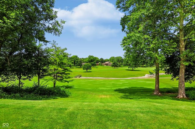 2088 Golfview Court, Greenwood, IN 46143
