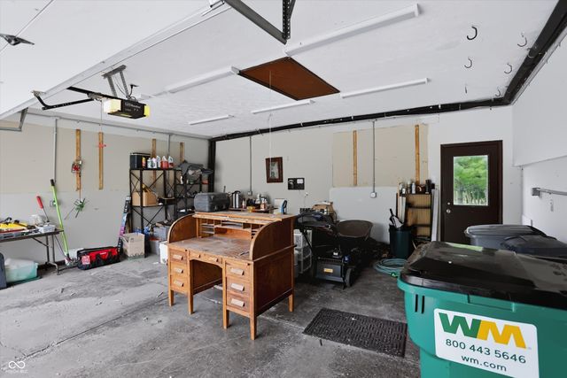 2088 Golfview Court, Greenwood, IN 46143
