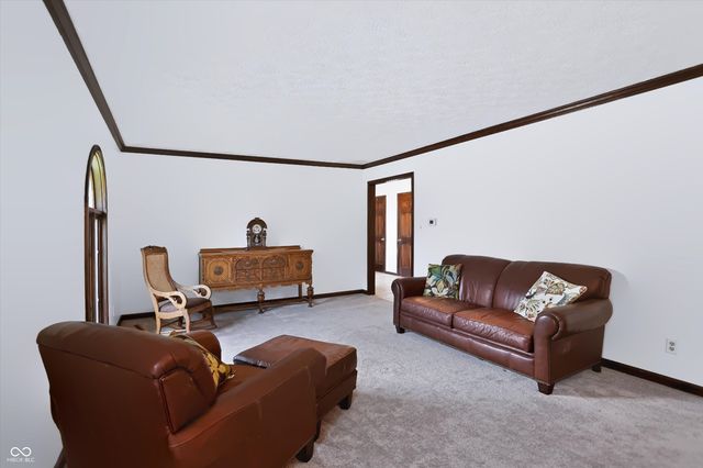 2088 Golfview Court, Greenwood, IN 46143