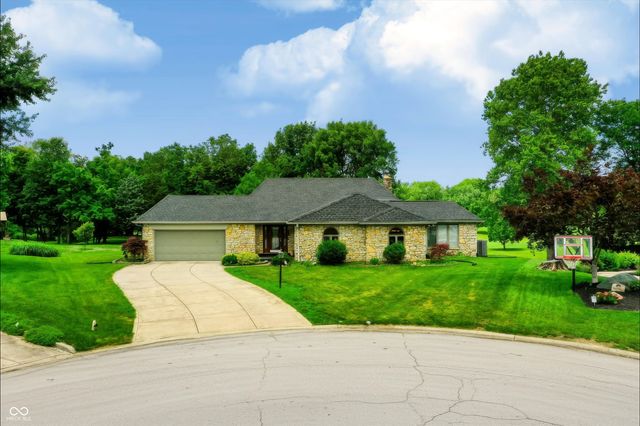 2088 Golfview Court, Greenwood, IN 46143