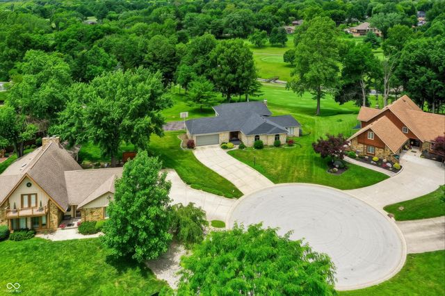 2088 Golfview Court, Greenwood, IN 46143