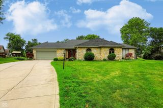 2088 Golfview Court, Greenwood, IN 46143