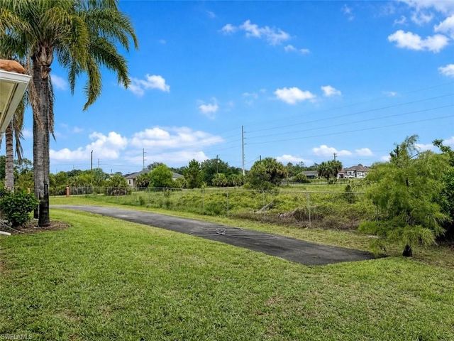 4775 8th ST NE, Naples, FL 34120
