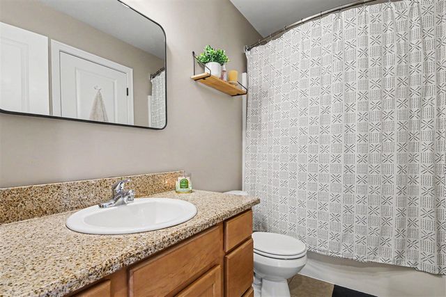 5338 Quest Drive, Grandville, MI 49418