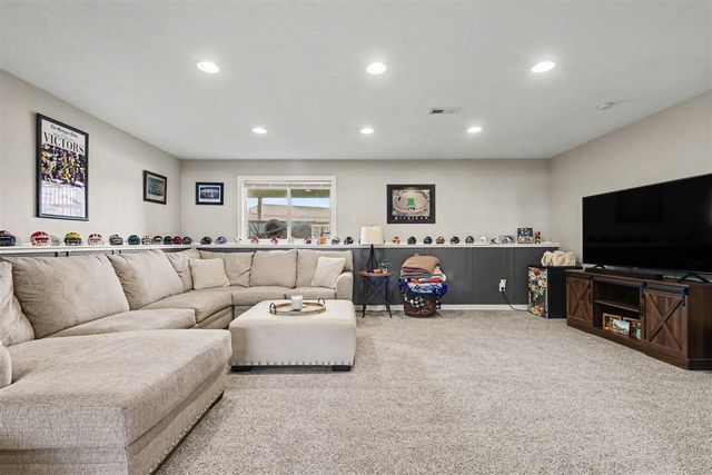 5338 Quest Drive, Grandville, MI 49418