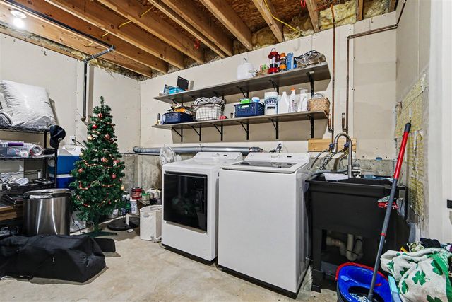 5338 Quest Drive, Grandville, MI 49418