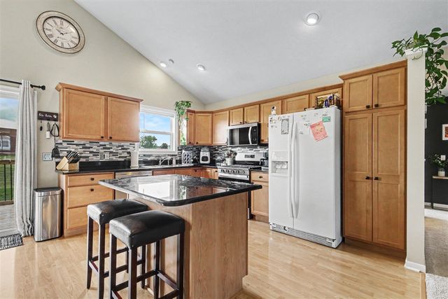 5338 Quest Drive, Grandville, MI 49418