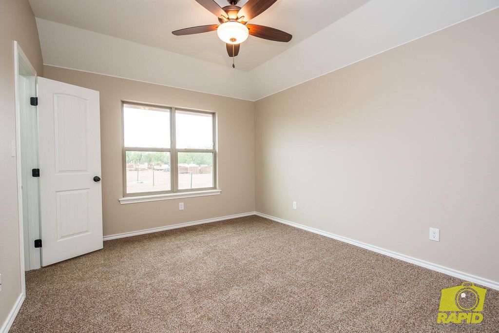 Image 14 of property listing at 4156 Wildebeest Way, San Angelo, TX 76901